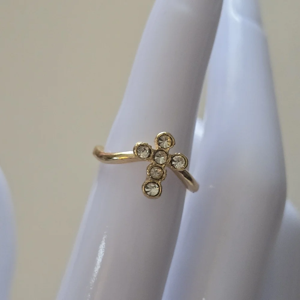 Gold Crystal Cross Ring - Women's Gold Tone Ring Size 6.5